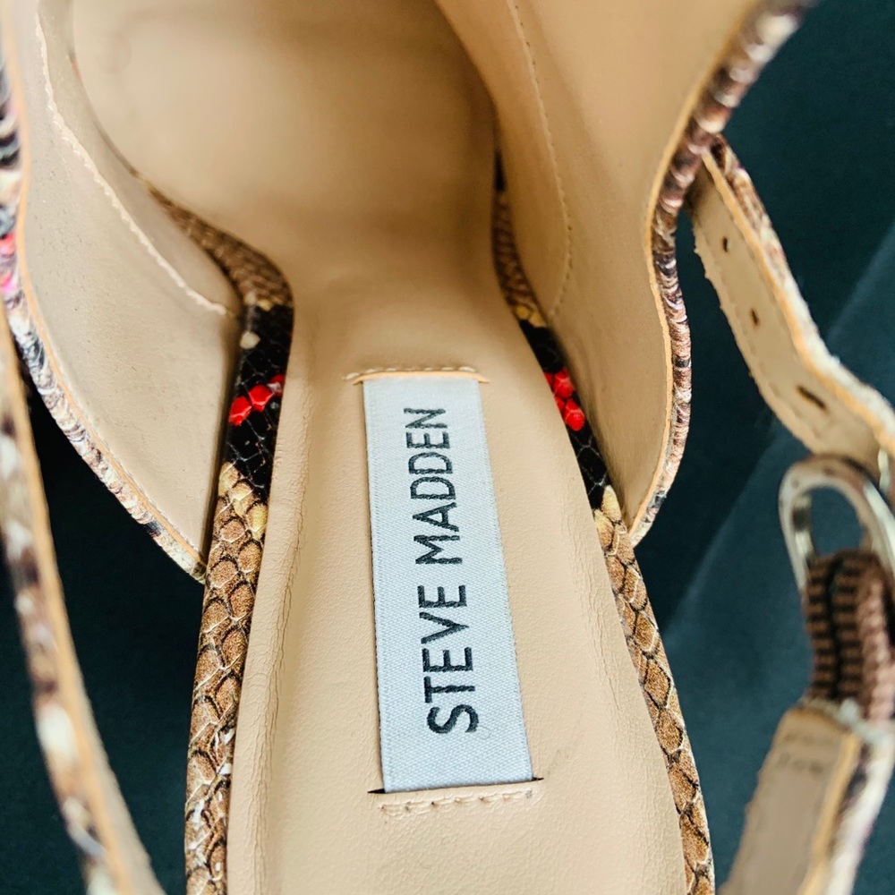 Shoes - Picture 3 of 6